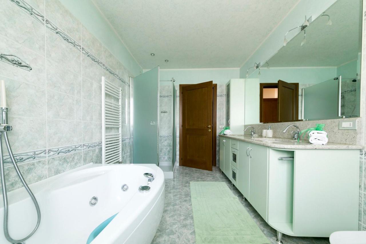 Bed and Breakfast La Casa Di Pimpi Desenzano del Garda Exterior foto
